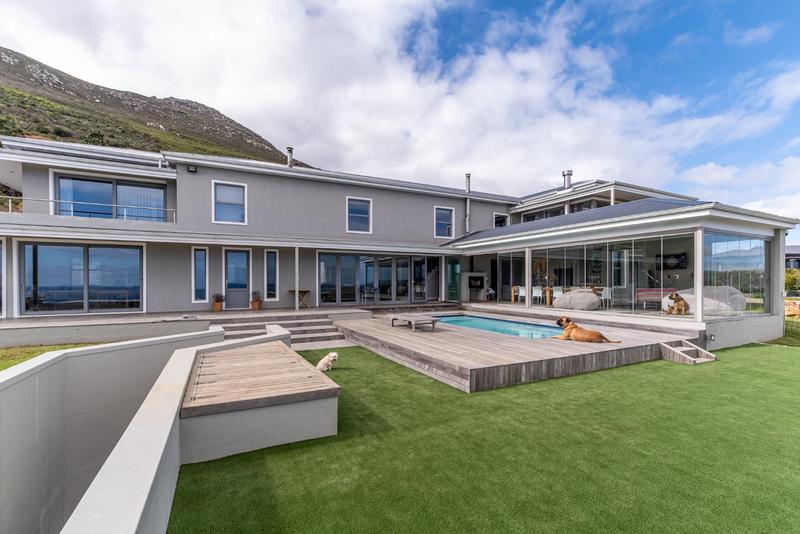 5 Bedroom Property for Sale in Belvedere Western Cape